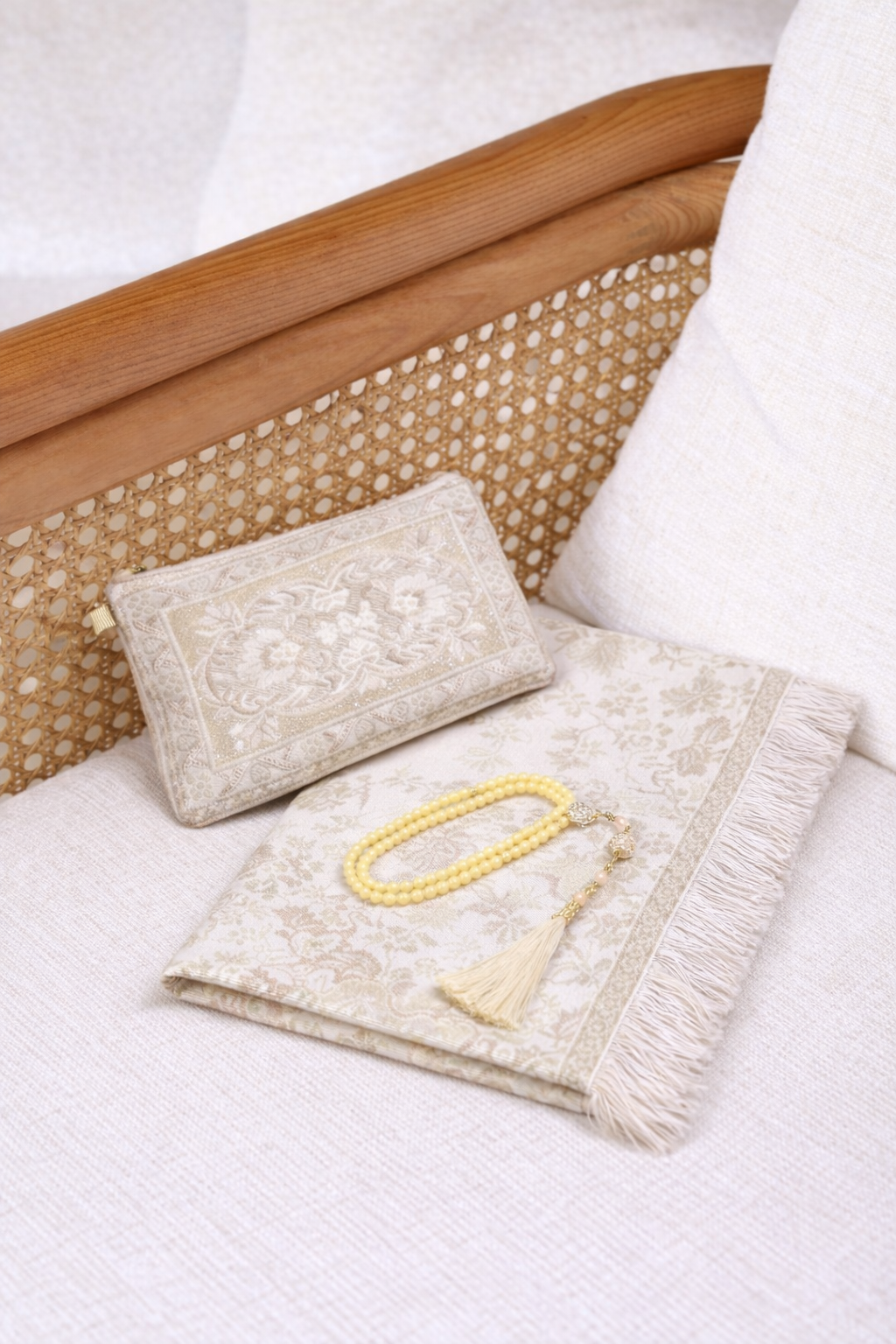 Ensemble Tapis de Prière avec Pochette & Chapelet – Pochette Hayat